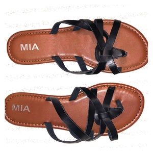 Black Strapped Flips